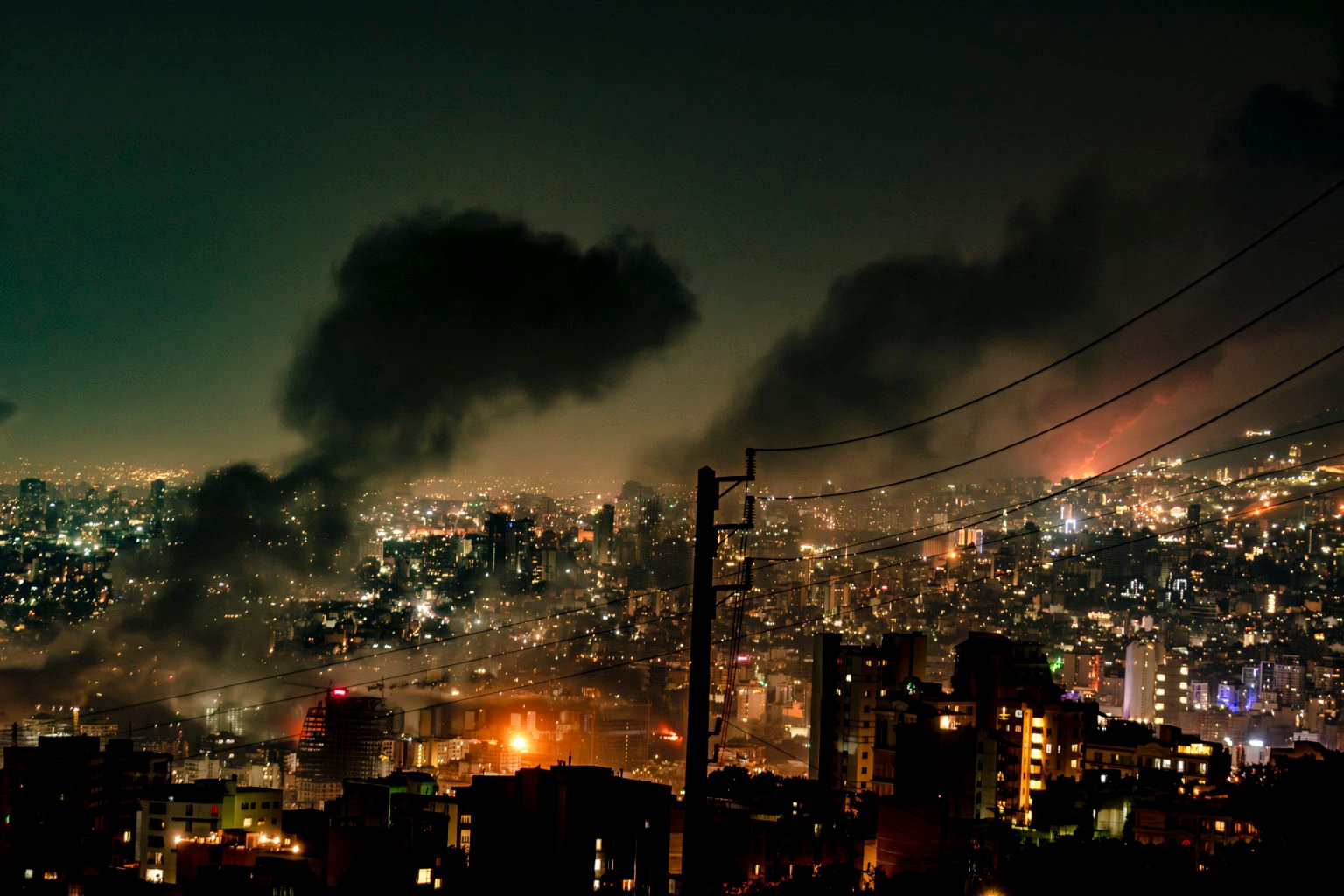 Israel ataca o coração do regime iraniano